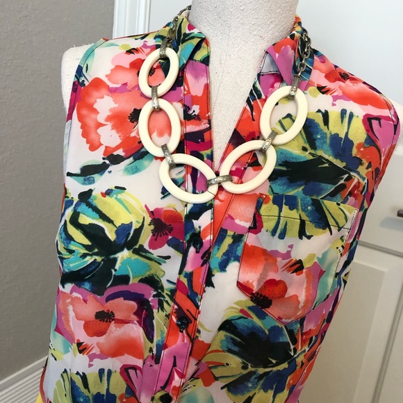 White and gold link necklace - Picture 1 of 4